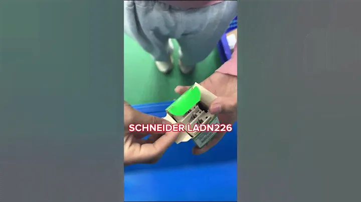 SCHNEIDER LADN226